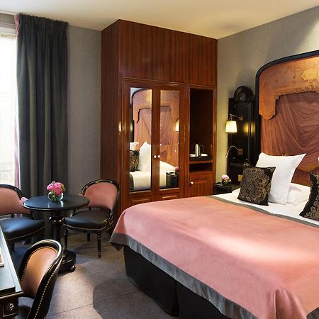 เลอ เบลมงต์ ชองเซลิเซ Hotel ปารีส ภายนอก รูปภาพ