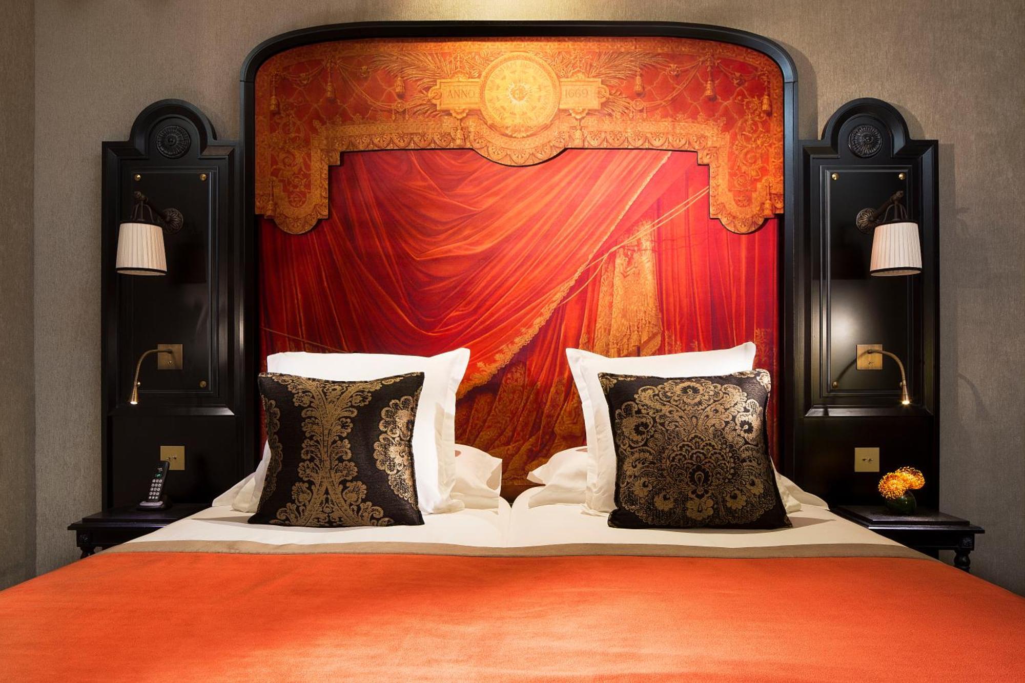 เลอ เบลมงต์ ชองเซลิเซ Hotel ปารีส ภายนอก รูปภาพ